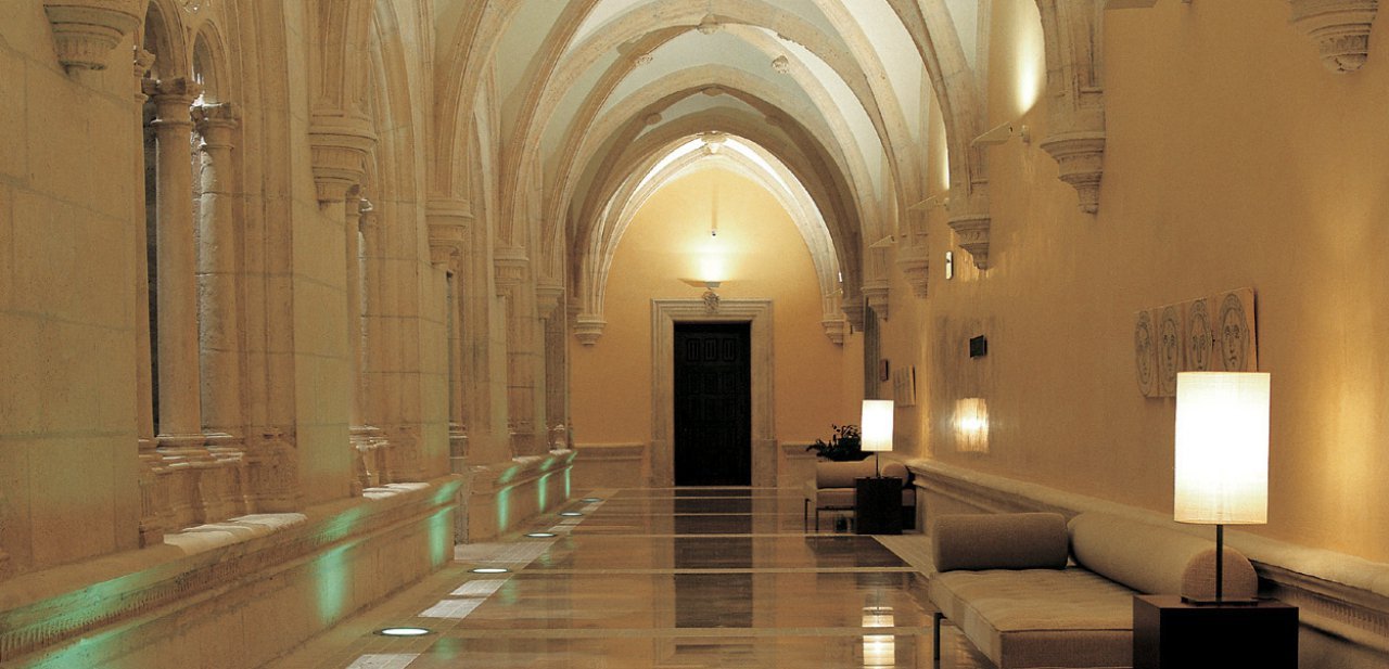 El claustro del NH Collection Palacio de Burgos