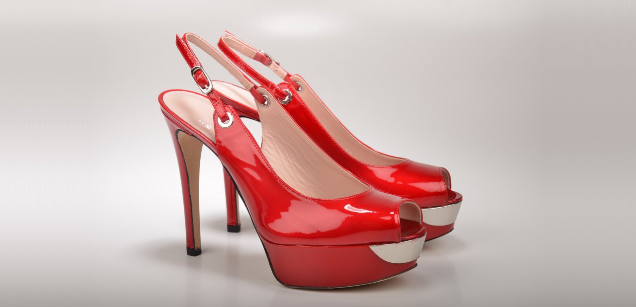 Zapatos rojos charol Stuart Weitzman